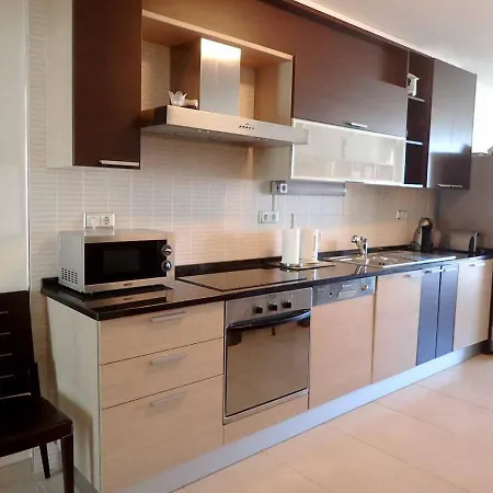 Appartement Miramar, 20 Meters From The Beach, Sea View & Pool